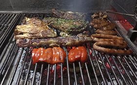 Hermosa casa de campo y bosques